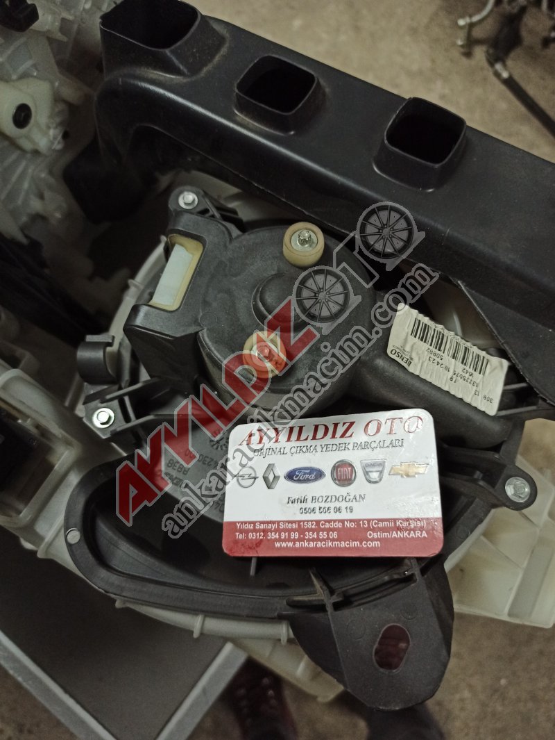 OPEL CORSA D KALORİFER MOTORU 13335075