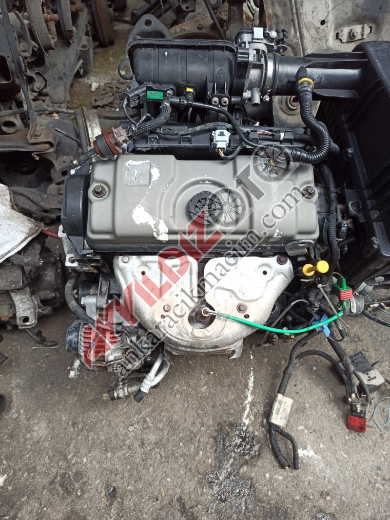 PEUGEOT 206 1.4 KOMPLE MOTOR