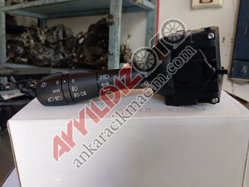 DACİA DUSTER SİNYAL KOLU 
