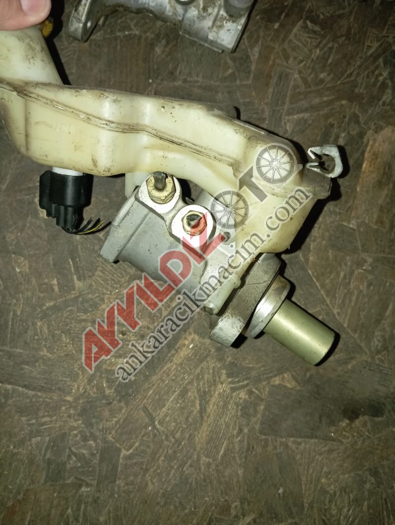 FORD FİESTA 2 FREN ANA MERKEZİ
